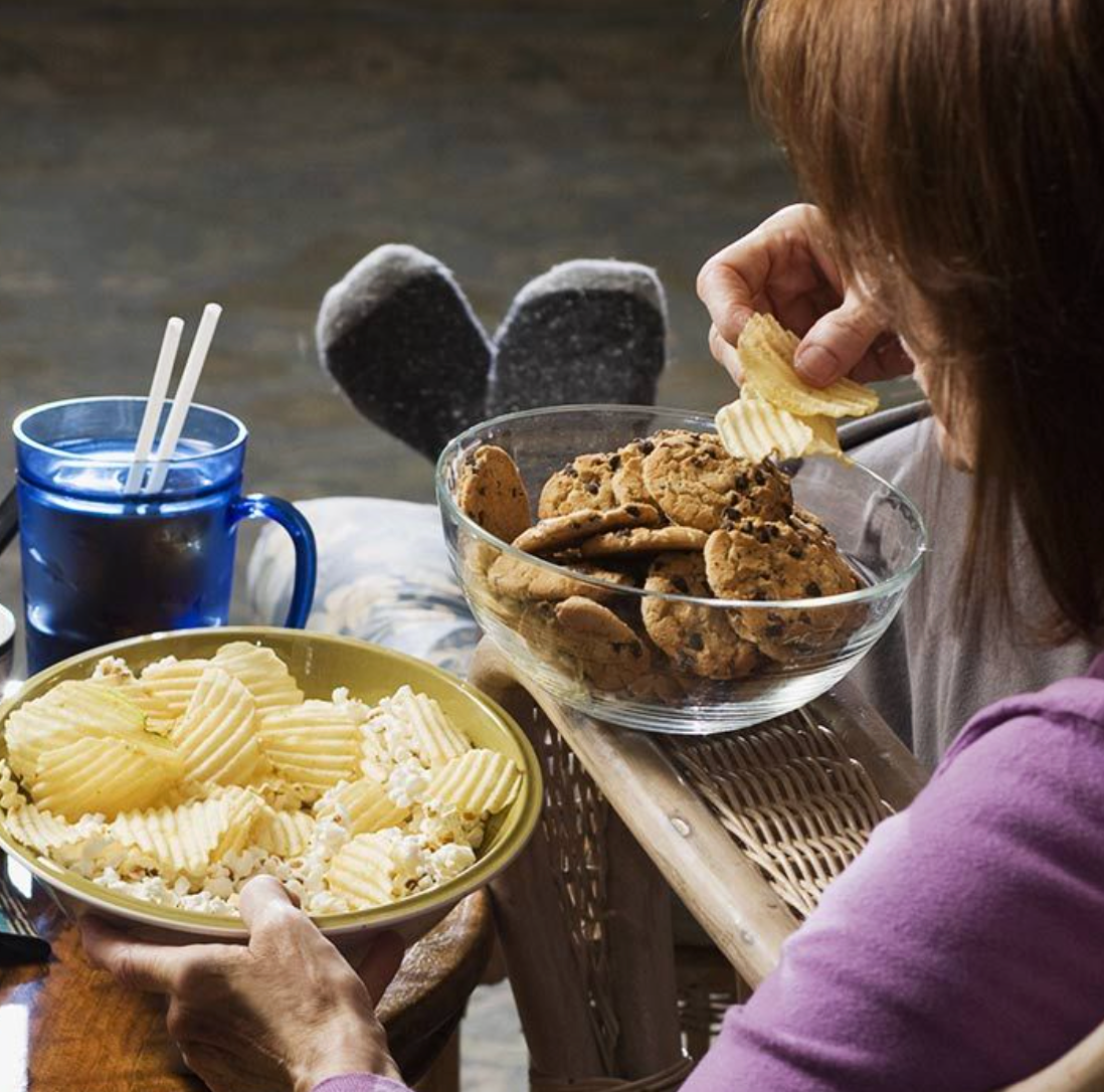 The “I’ll Eat Later” Culture, And Why It Ruins Your Energy